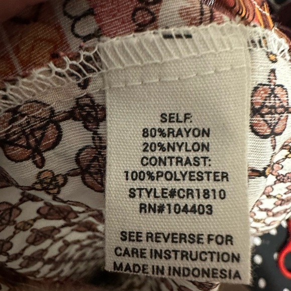 MINE Boho Blouse Women’s Size M Puff Sleeve Victorian Lace Trim Floral P… - Picture 6 of 10